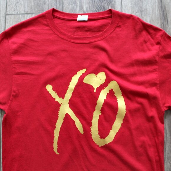 The Weeknd Big XO Gold Center Logo On Red T-Shirt S - XL - Picture 2 of 3
